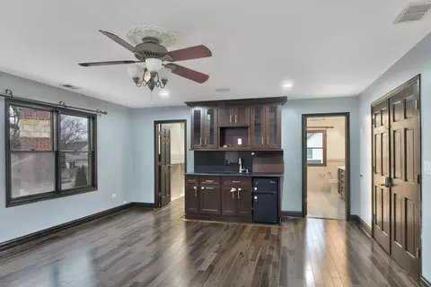 972 E Red Oak St, Addison, IL 60101 photo 22