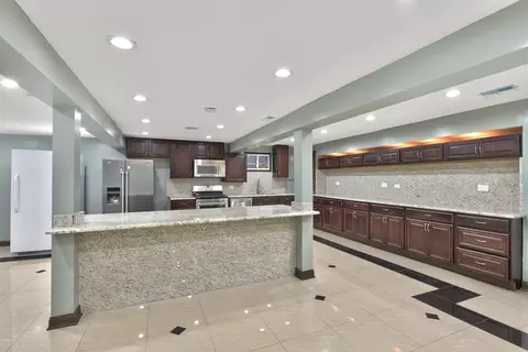 972 E Red Oak St, Addison, IL 60101 photo 30