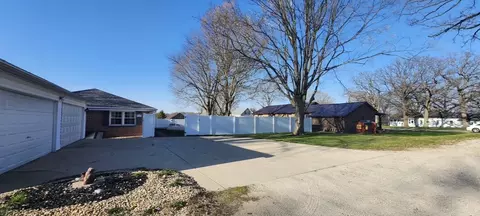 313 E 2nd St, Spring Valley, IL 61362 photo 12