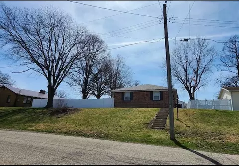 313 E 2nd St, Spring Valley, IL 61362