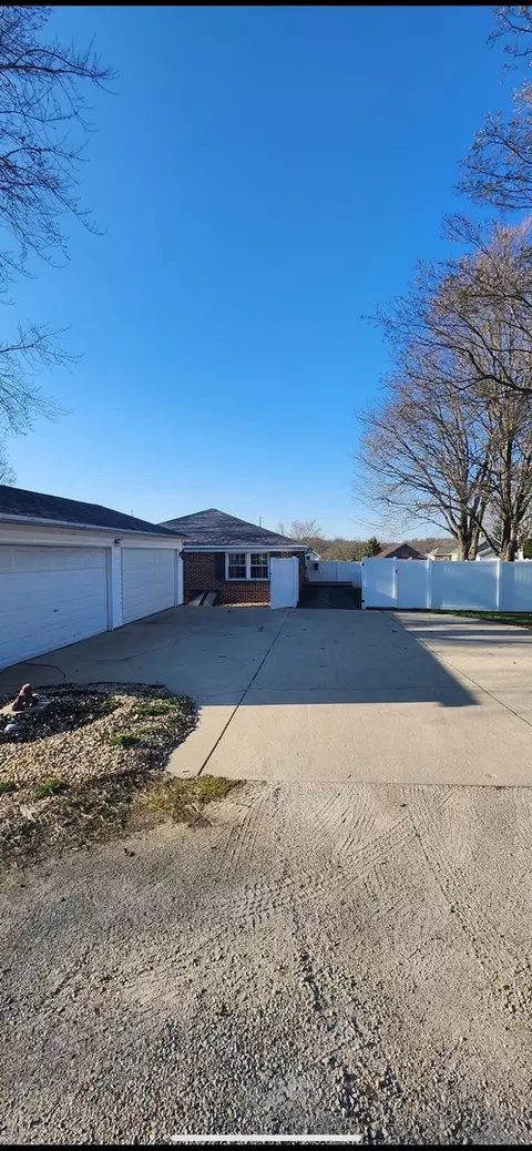 313 E 2nd St, Spring Valley, IL 61362 photo 11