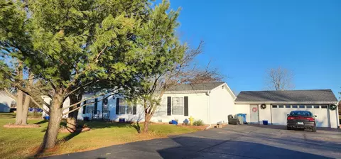 400 Betty St, Verona, IL 60479