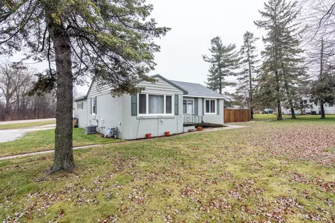 10219 Wilmot Rd, Pleasant Prairie, WI 53158