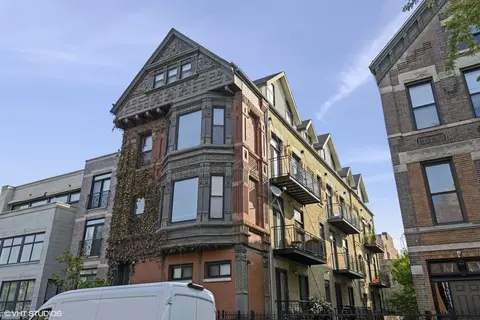 1315 N Bosworth Ave #2, Chicago, IL 60642