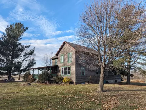 3184 E Borchers Rd, Freeport, IL 61032 photo 25