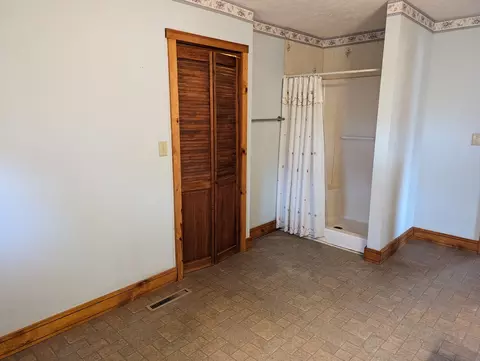 3184 E Borchers Rd, Freeport, IL 61032 photo 7