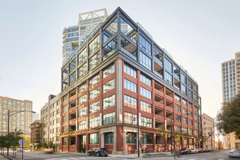 676 N Kingsbury St #PH02, Chicago, IL 60654