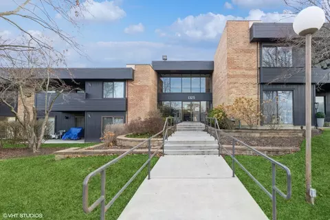 1325 N Sterling Ave #107, Palatine, IL 60067