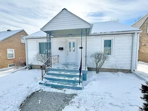 2501 W Ridgeland Ave, Waukegan, IL 60085