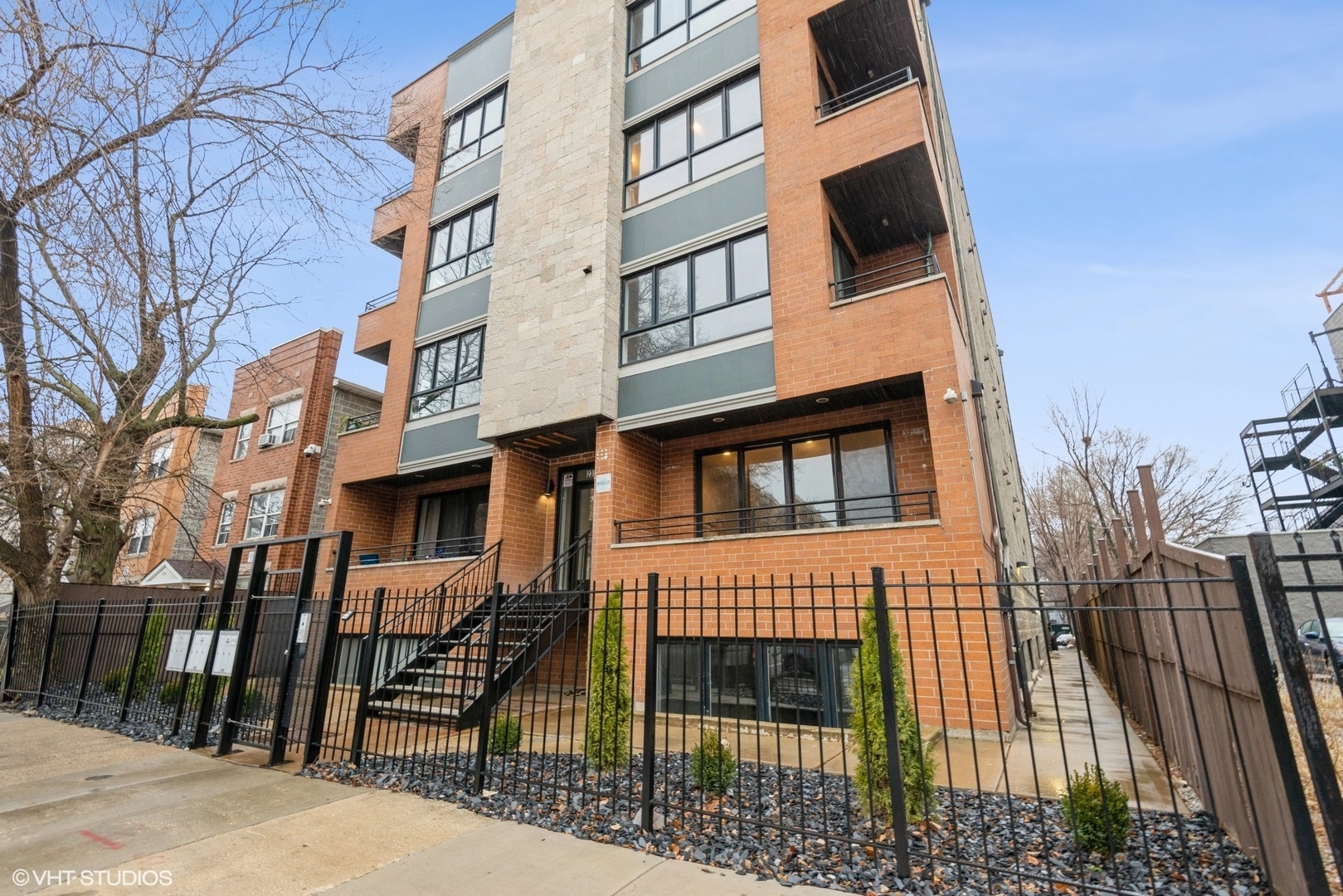 2310 W Jackson Ave Unit 2E  