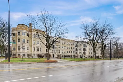 6840 S South Shore Dr #3, Chicago, IL 60649