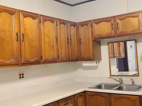 Kitchen - 644 First Ave, Ottawa, IL 61350 photo 1 of 2