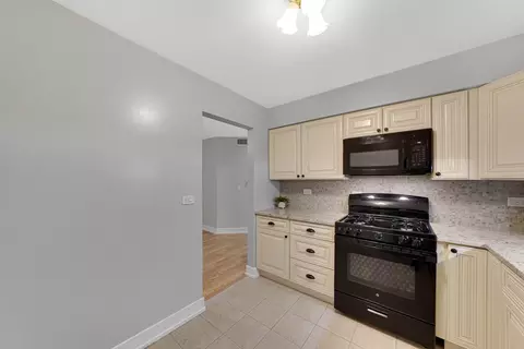 1575 Sandpebble Dr #105, Wheeling, IL 60090 photo 7