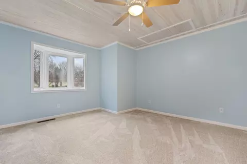 1503 Catalpa Dr, Holiday Hills, IL 60051 photo 23