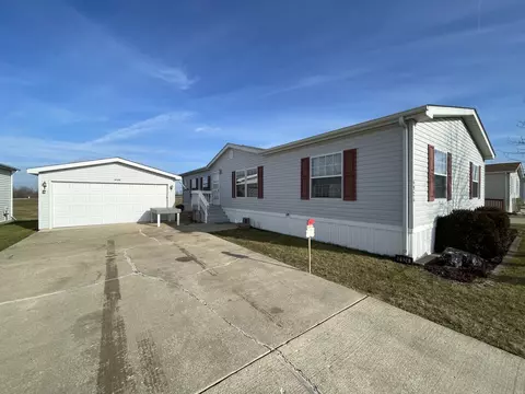 4924 Colonial Dr, Monee, IL 60449