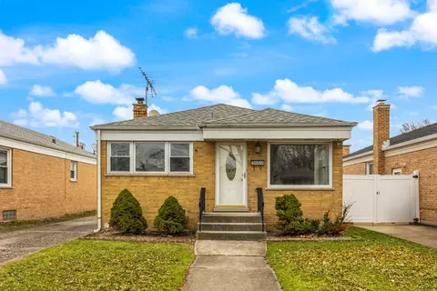 3609 Sarah St, Franklin Park, IL 60131