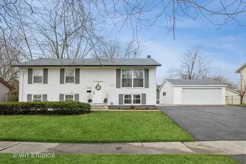 750 Notre Dame Dr, Matteson, IL 60443