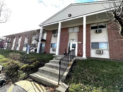 670 Marilyn Ave #206, Glendale Heights, IL 60139