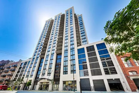 435 W Erie St #1608, Chicago, IL 60654