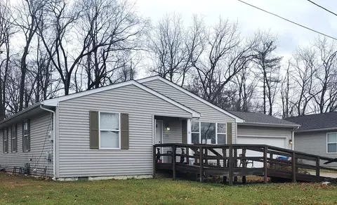 710 Sunset Dr, Urbana, IL 61801