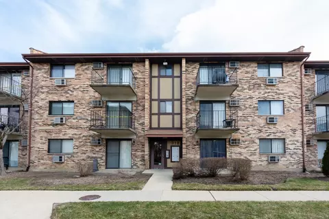 312 Klein Creek Ct #2C, Carol Stream, IL 60188