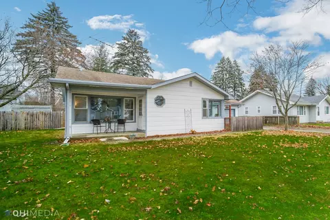 1510 19th St, Zion, IL 60099