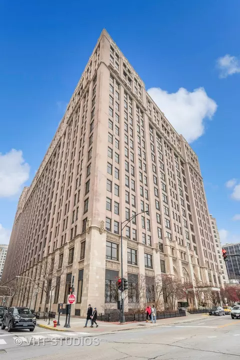 680 N Lake Shore Dr #1513, Chicago, IL 60611