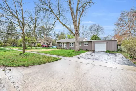 2005 S Vine St, Urbana, IL 61801