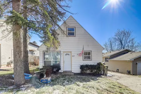 307 S Rosedale Ct, Round Lake, IL 60073