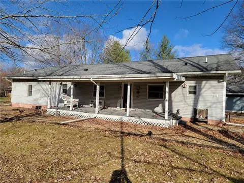 602 E South St, Herrick, IL 62431