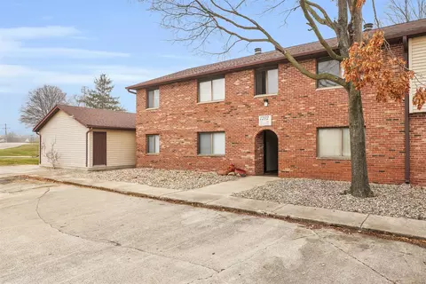 1202 Dean Dr #6, Urbana, IL 61802