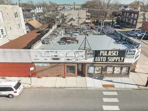 3501 N Pulaski Rd, Chicago, IL 60641 photo 1