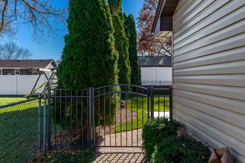 Exterior - 4849 Danforth Dr, Rockford, IL 61114 photo 4 of 13