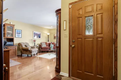 Entry Way - 4849 Danforth Dr, Rockford, IL 61114 photo 1 of 1