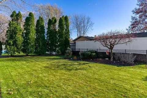 Exterior - 4849 Danforth Dr, Rockford, IL 61114 photo 10 of 13