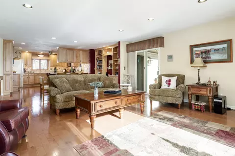 Living - 4849 Danforth Dr, Rockford, IL 61114 photo 5 of 6
