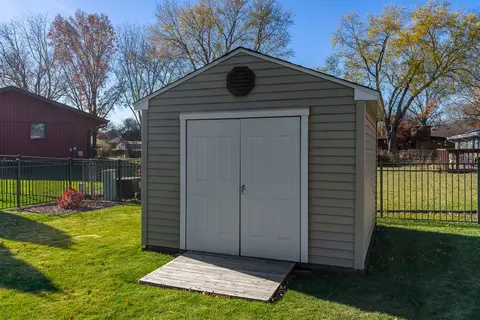Exterior - 4849 Danforth Dr, Rockford, IL 61114 photo 8 of 13