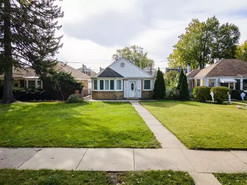 7929 W Barry Ave, Elmwood Park, IL 60707