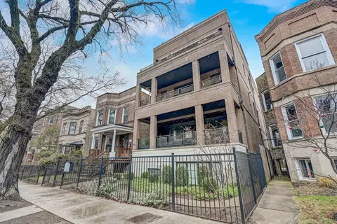 1453 W Foster Ave #3, Chicago, IL 60640