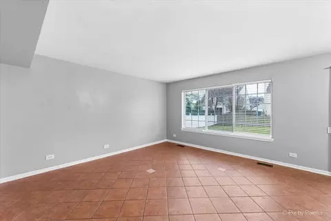 414 Persimmon Ln, Bartlett, IL 60103 photo 19