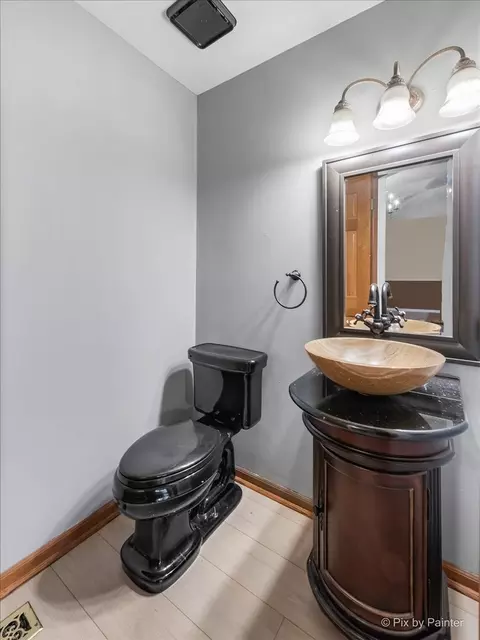 414 Persimmon Ln, Bartlett, IL 60103 photo 13