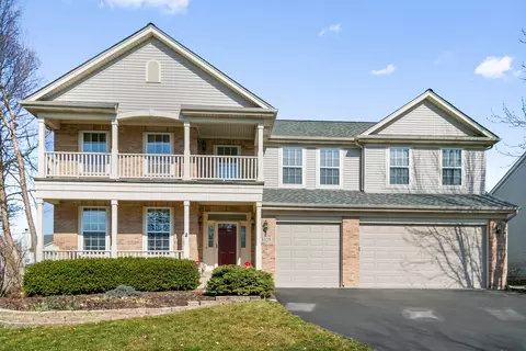 3325 Hillcrest Rd, Geneva, IL 60134