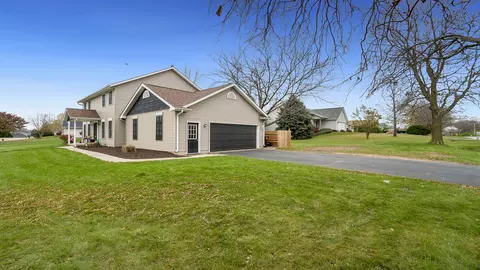1530 Michael Dr, Pecatonica, IL 61063 photo 3