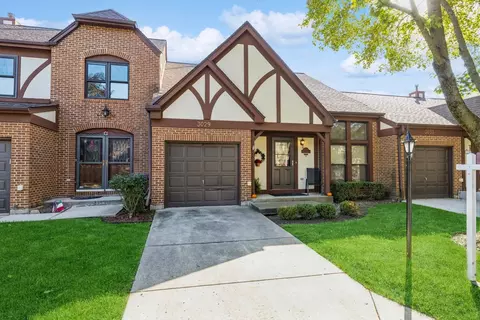 3029 Ashton Ct, Westchester, IL 60154