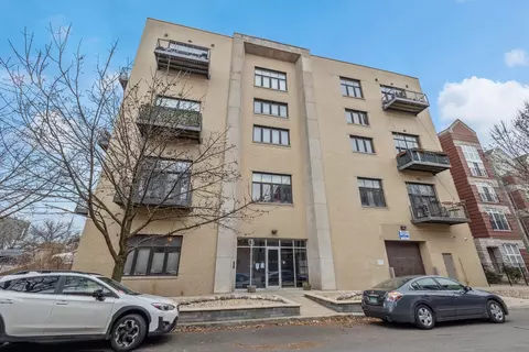 2101 W Rice St #407, Chicago, IL 60622