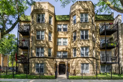 6511 N Oakley Ave #105-1, Chicago, IL 60645