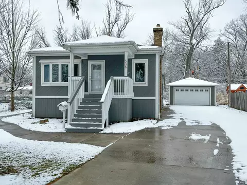 536 S Villa Ave, Villa Park, IL 60181