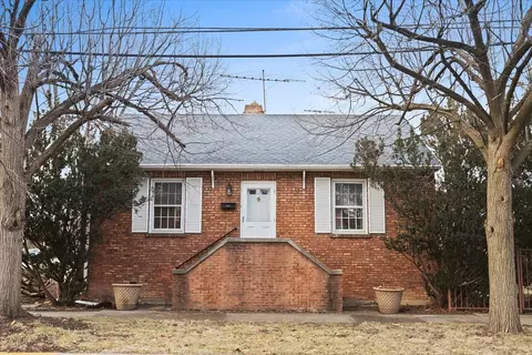 2847 Wisconsin Ave, Berwyn, IL 60402