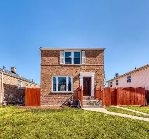 933 Marshall Ave, Bellwood, IL 60104