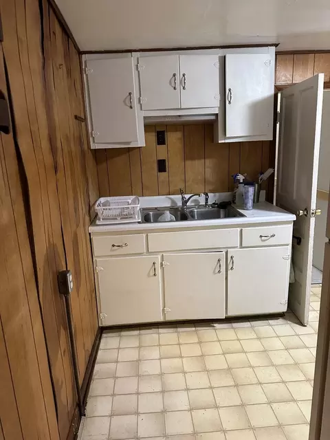 511 W Cedar St, Le Roy, IL 61752 photo 17